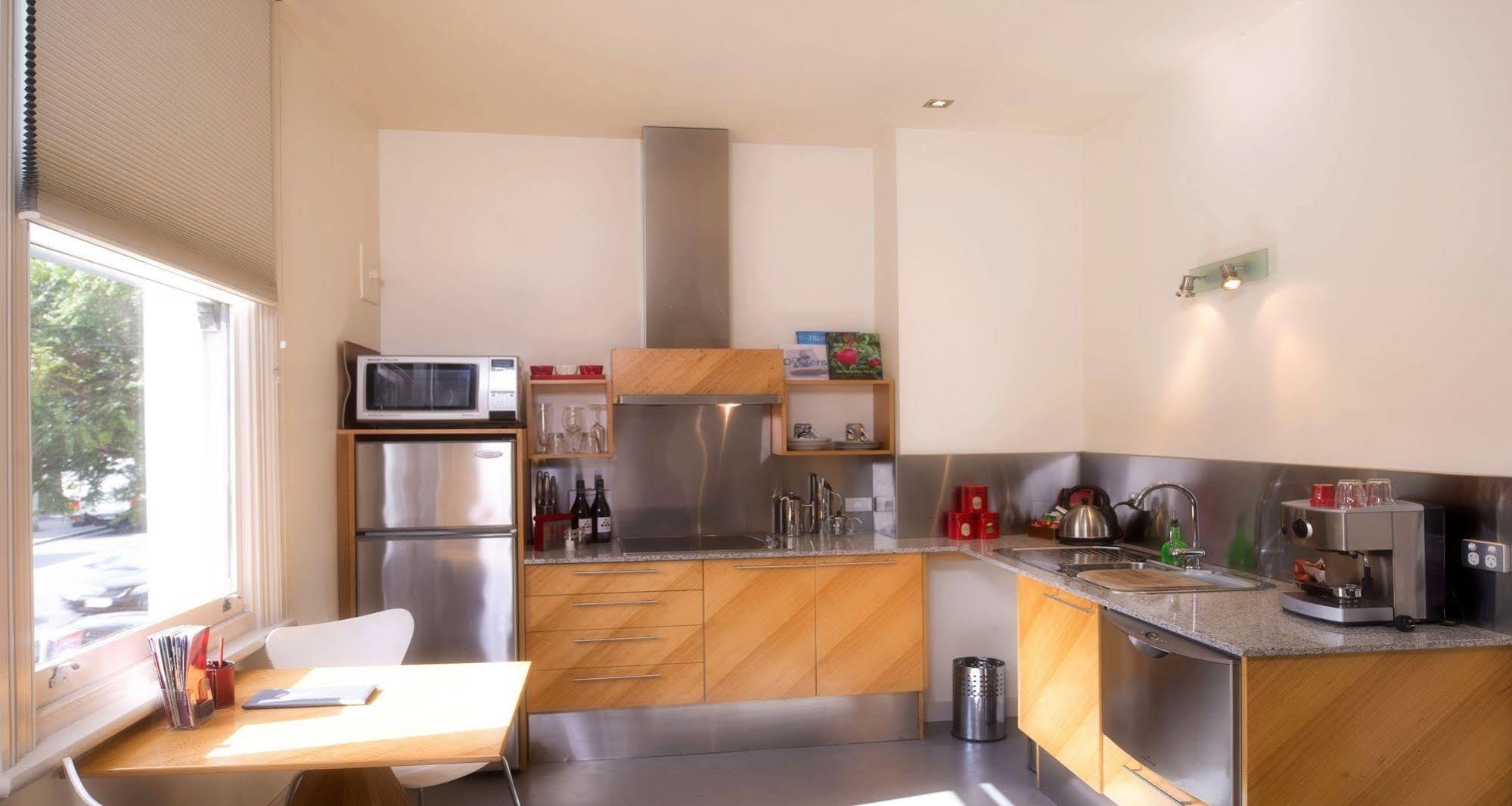 Twofourtwo Boutique Apartments Launceston Buitenkant foto