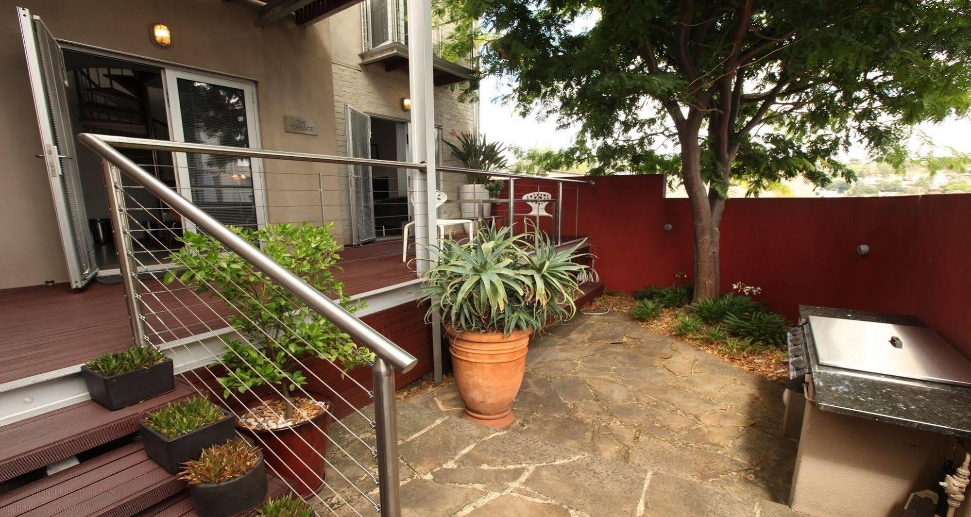 Twofourtwo Boutique Apartments Launceston Buitenkant foto